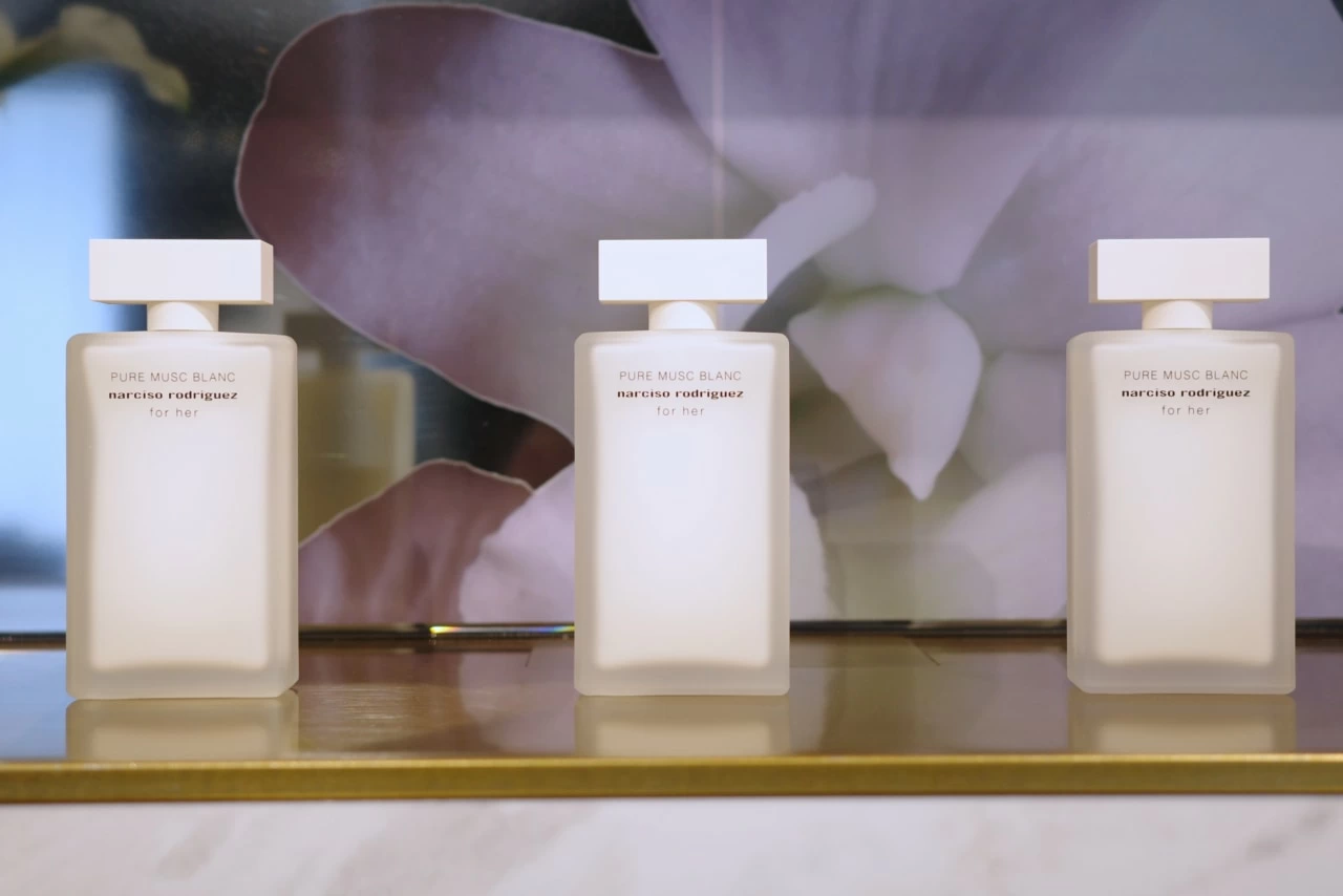 内なる強さと輝きを表現。ナルシソ ロドリゲス「フォーハー」に新しい