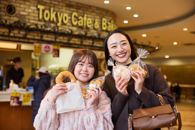 初心者女子が休日に東京競馬場を遊び倒す！　推し馬探しにグルメ旅、競馬場の意外な楽しみ方って？