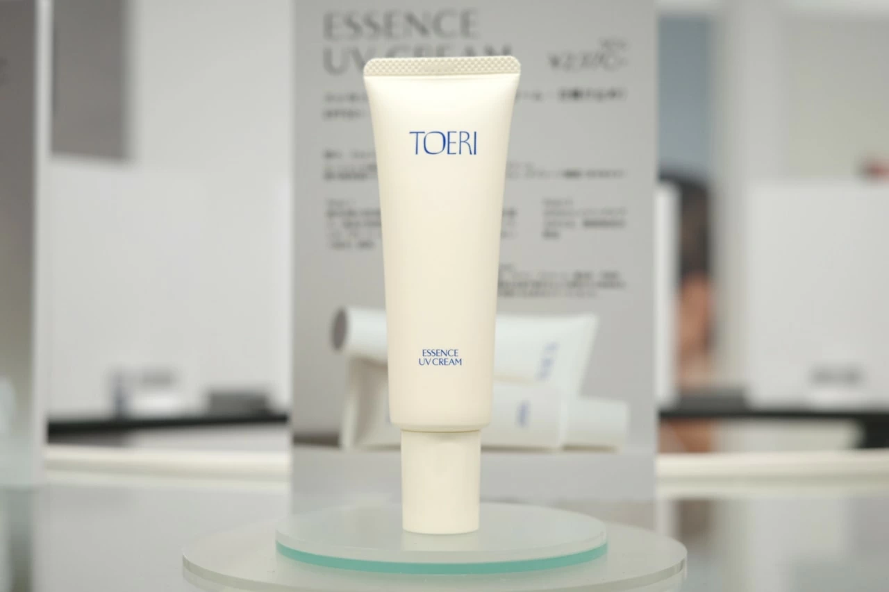 朝晩2ステップのケアでいい。大人の肌に寄り添う「TOERI」から化粧水