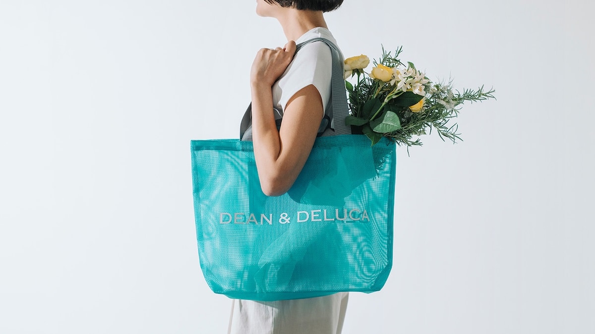 DEAN & DELUCA夏の定番「メッシュトートバッグ」に限定色ターコイズ 