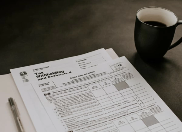 お待たせして申し訳ございません」とは？ 意味や使い方を例文で解説